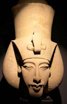 A head of heretic king, Akhenaten of Egypt's 18th Dynasty, probable father of Tutankhamun